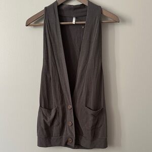 Blu Heaven Small Gray Sleeveless Button-Up Vest NWOT